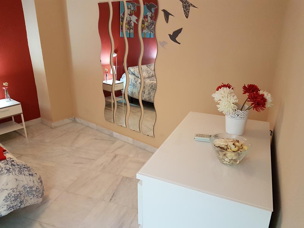 Apartamento Venecia Arenal Apartment Севиля Екстериор снимка